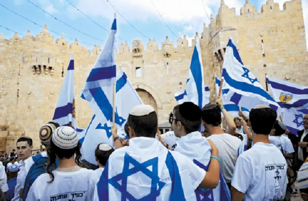 ריקוד דגלים